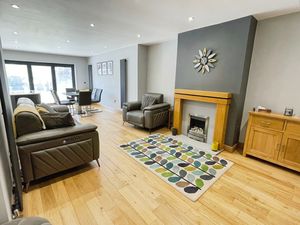 WOOD AVENUE- click for photo gallery
